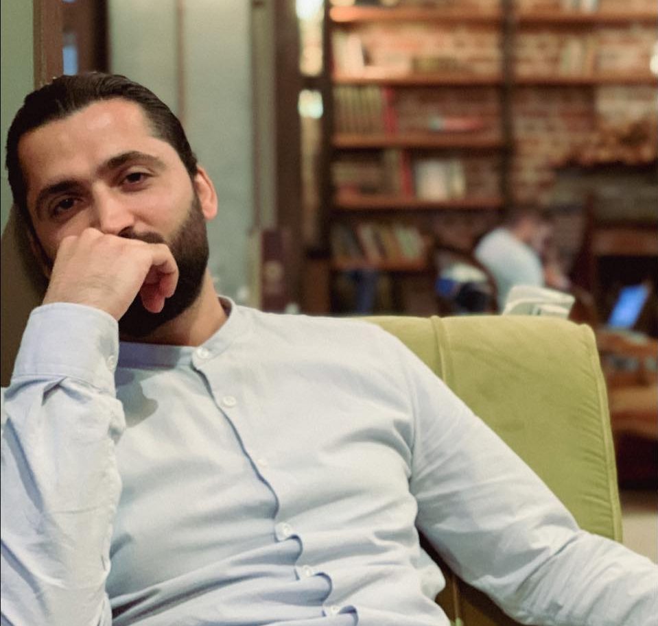 بابٌ خلفيّ